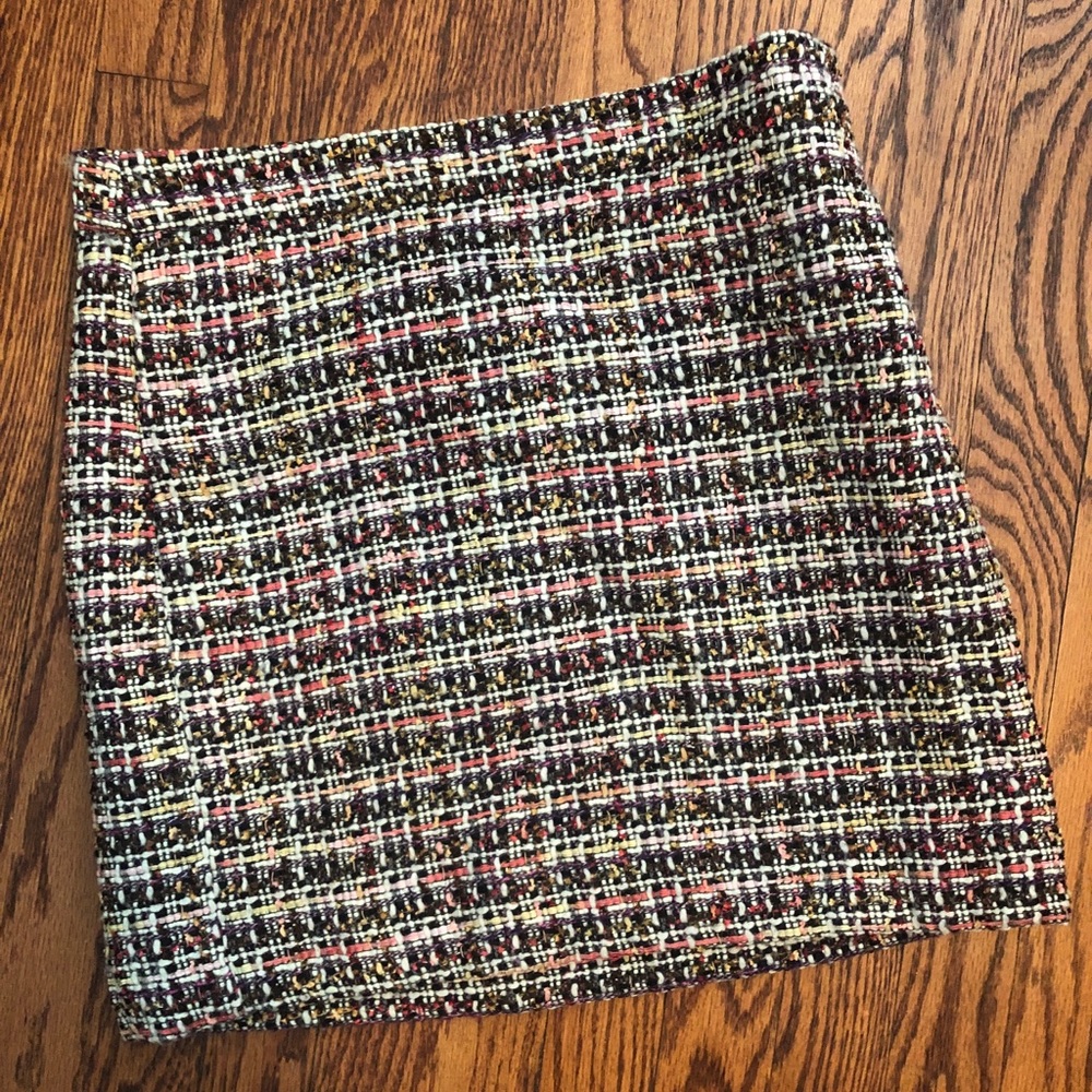 Tweed skirt